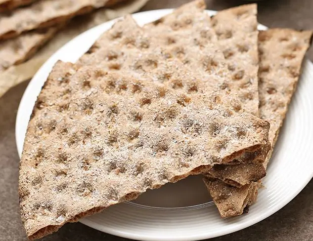 高纤维黑麦薄脆饼干的升糖指数(GI值),升糖负荷(GL值)热量,蛋白质含量,碳水化合物含量,嘌呤含量 高纤维黑麦薄脆饼干的升糖指数(GI值),升糖负荷(GL值)热量,蛋白质含量,碳水化合物含量,嘌呤含量