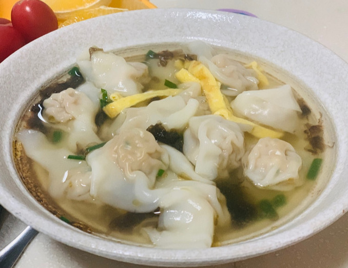 肉馅馄饨（硬质小麦粉皮）的升糖指数(GI)升糖负荷(GL)及热量