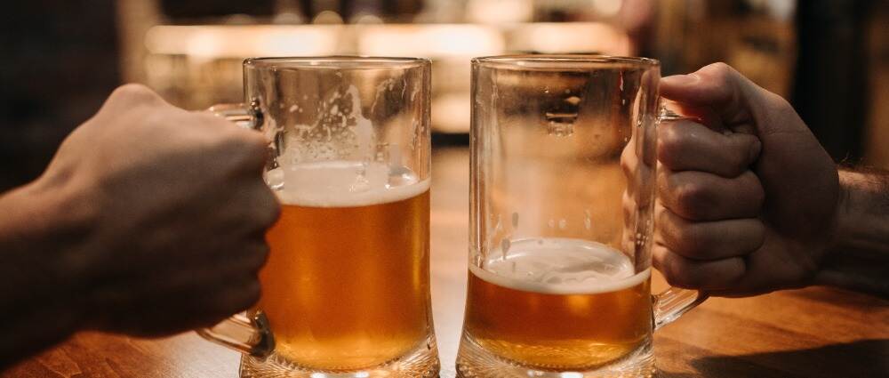 研究:减少饮酒可降低血压,但对2型糖尿病似乎改善不大