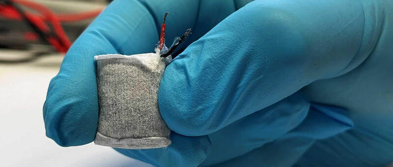 以糖为动力的茶包式植入物成功释放胰岛素以控制1型糖尿病