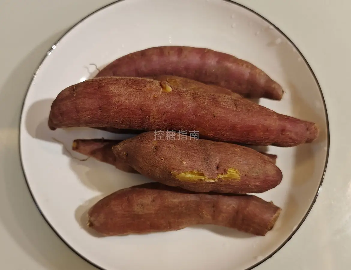 红薯（大火蒸35分钟）,蒸红薯,蒸地瓜的升糖指数(GI值),升糖负荷(GL值)热量,蛋白质含量,碳水化合物含量,嘌呤含量