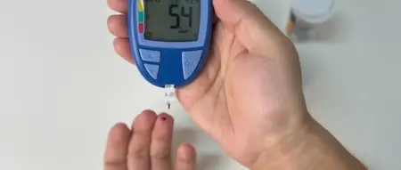为什么不同手指测的血糖值不一样?